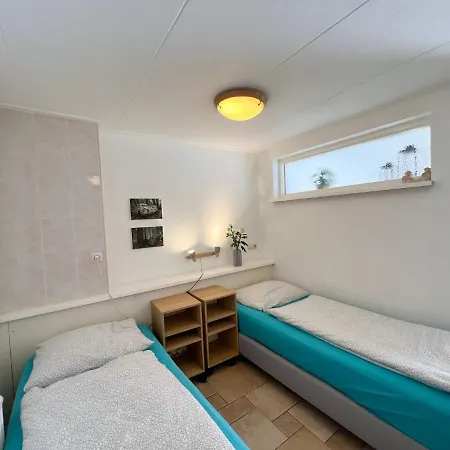 Gelijkvloers 150m Apartment *