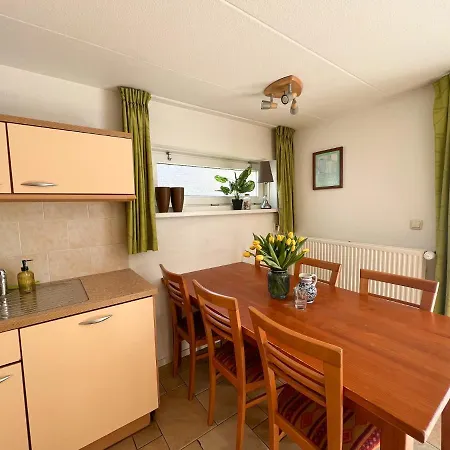 Gelijkvloers 150m Apartment